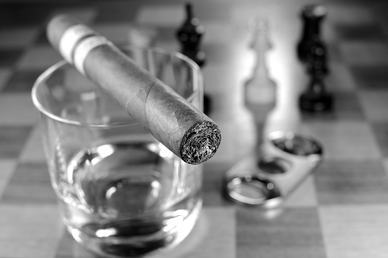 chess and cigar at cigarfest 2019