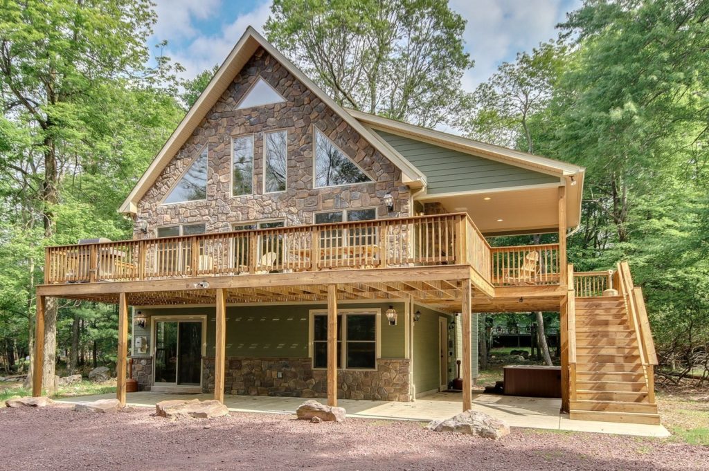 6 Bed Poconos Cabins for Rent During a Weekend