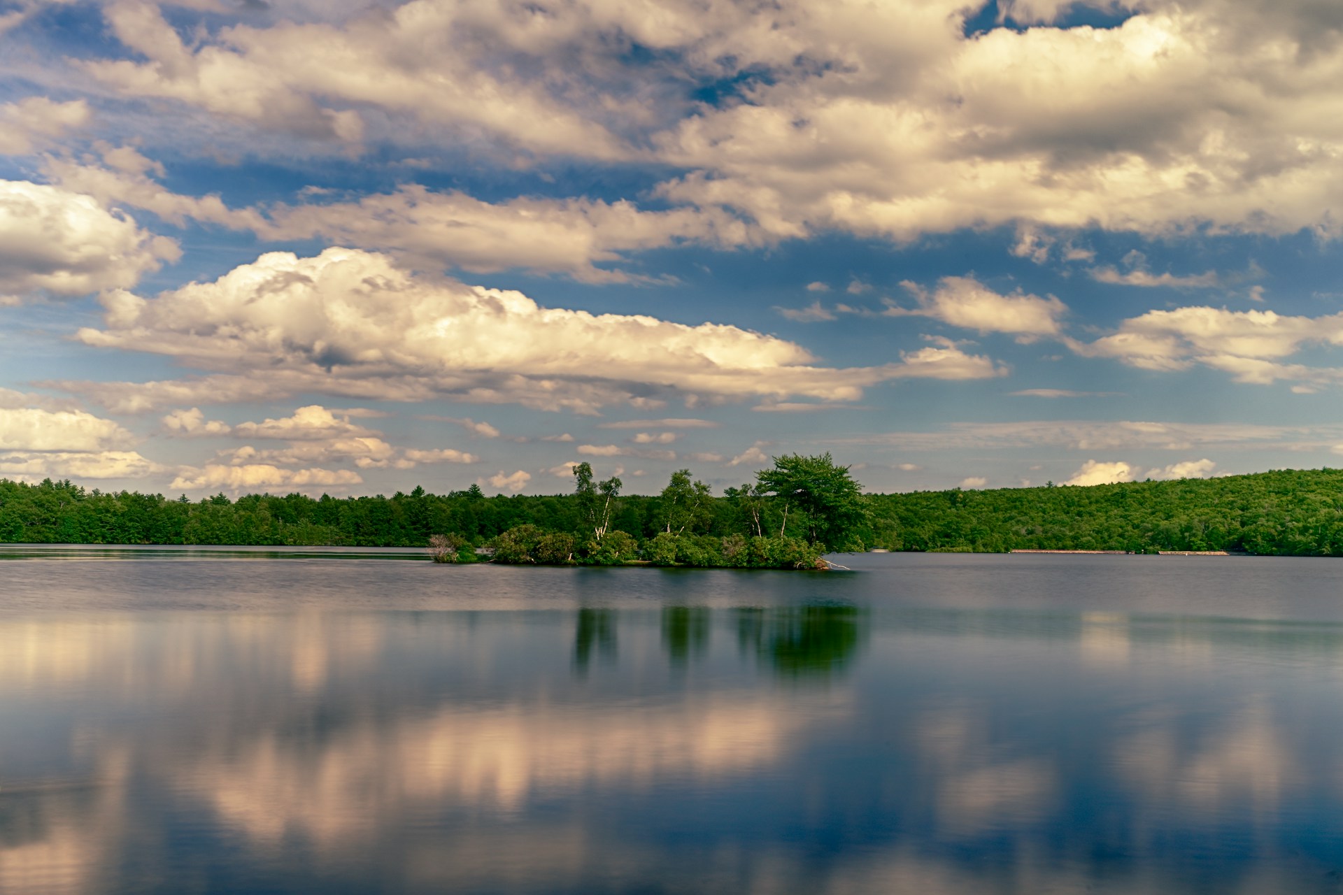 https://www.poconomountainrentals.com/vacation-rentals/poconos-rentals-hot-tubs/