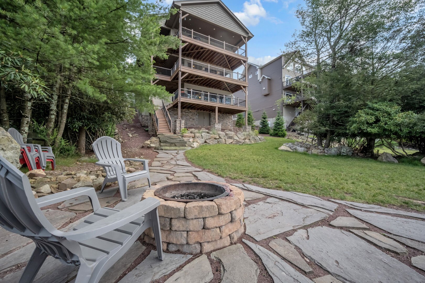 Poconos Weekend Getaway Cabins